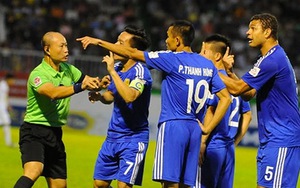 HLV Lê Thụy Hải: ‘Sao cứ trận của HAGL trọng tài lại sai’