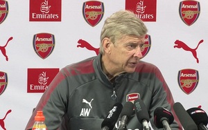 Wenger gọi lịch thi đấu là ‘tàn nhẫn’, Pulis ám chỉ trọng tài thiên vị Arsenal