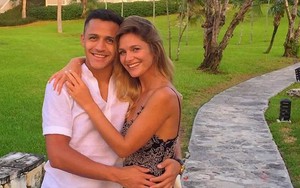 50.000 CĐV Chile đòi biểu tình kêu gọi Sanchez chia tay người tình nóng bỏng