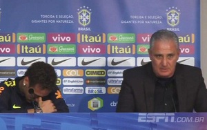 Neymar bật khóc trong phòng họp báo khi nói về rắc rối ở PSG