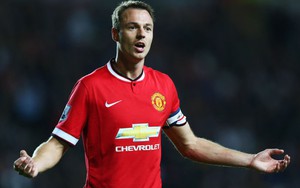 CHUYỂN NHƯỢNG 17/12: Conte chuẩn bị trảm Luiz. Mourinho mua lại hàng thải của Van Gaal