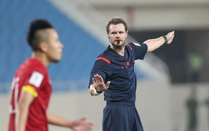 Trọng tài người Australia thổi penalty U23 Việt Nam cũng từng bị tố thiên vị Iraq