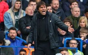 ‘Conte đang rất nóng lòng rời Chelsea. Họ mua hay bán ai mà không hỏi ông ấy’
