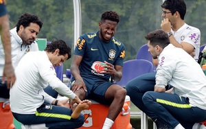 Vừa kí hợp đồng, Fred đã khiến fan M.U lo 'sốt vó'