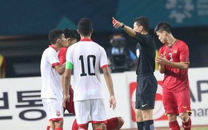 CẬP NHẬT sáng 24/8: HLV U23 Bahrain cay cú trọng tài. CĐV M.U thuê máy bay treo biểu ngữ đòi sa thải Woodward