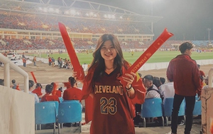 Bóng hồng Việt Nam lọt vào top những CĐV nữ ấn tượng nhất AFF Cup 2018