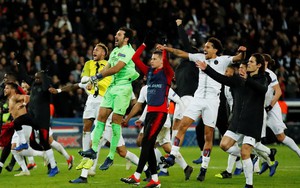 Cúp C1 sáng nay: 'Chung kết' Liverpool - Napoli ở lượt cuối. Kịch tính cuộc đua Inter với Tottenham