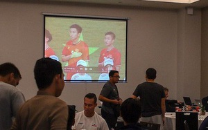 Philippines nghiên cứu Việt Nam ngay cả khi đang ăn trưa