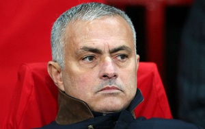 CẬP NHẬT sáng 1/12: Mourinho bị tố đang phá hoại M.U. Việt Nam tập phòng ngự bóng bổng