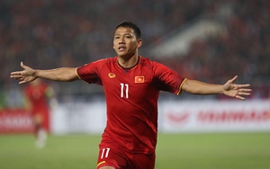VIDEO: Anh Đức mở tỷ số cho Việt Nam sau một pha phối hợp như mơ