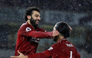 VIDEO Wolves 0-2 Liverpool: Salah và Van Dijk giúp Liverpool dẫn trước Man City 4 điểm