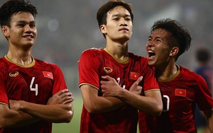 VIDEO: Quang Hải solo ngoạn mục rồi kiến tạo cho Hoàng Đức ghi bàn