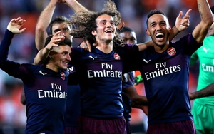 Valencia 2-4 Arsenal (tổng 3-7): Aubameyang lập hat-trick, 'Pháo thủ' vào chung kết gặp Chelsea