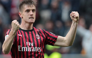 Milan 2-0 Frosinone: Piatek nổ súng, Rossoneri bám sát top 4