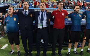 Bóng đá hôm nay 26/6: Việt Nam đối đầu với HLV vào tứ kết World Cup. MU phá kỷ lục vì Fati