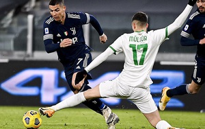 Ronaldo cân bằng kỷ lục của huyền thoại Josef Bican