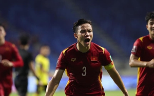 Quế Ngọc Hải tiết lộ đoạn hội thoại với cầu thủ Malaysia khi chuẩn bị sút pen