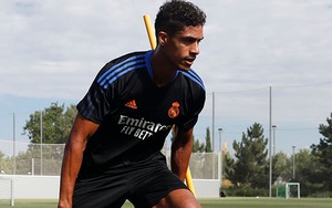 Fabrizio Romano: Varane đang trên đường tới MU