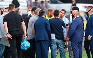 Messi nói gì khi thấy đồng đội ở tuyển Argentina bị bắt đi?