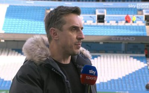Gary Neville: 'MU cần một HLV có thể xây dựng từ gốc rễ'