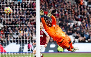 West Ham 3–2 Chelsea: Thua ngược West Ham, Chelsea hụt bước đua vô địch