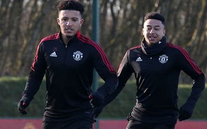 Aston Villa vs MU: Ronaldo sẵn sàng trở lại. Martial, Van de beek vẫn lạc quan