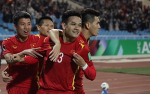 Việt Nam thắng Trung Quốc, CĐV hoan hỉ: 'Chiến thắng vừa có Tài, vừa có Đức'