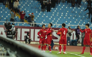 Tấn Tài và cái duyên ghi bàn vào lưới Trung Quốc