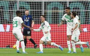 Bóng đá hôm nay 21/2: MU đi vào lịch sử sau trận thắng Leeds, Inter thua trắng trên sân nhà