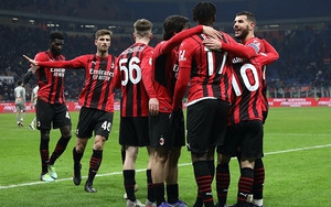 Bóng đá hôm nay 16/4: CĐV MU biểu tình phản đối nhà Glazer, Cassano gọi Ancelotti là ‘kẻ ăn may’