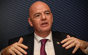 Bóng đá hôm nay 1/4: Matic tiết lộ nội bộ MU, Chủ tịch FIFA muốn khóc vì Ý bị loại