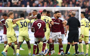 West Ham 1-2 Arsenal: Hàng thủ tỏa sáng, Arsenal xây chắc top 4