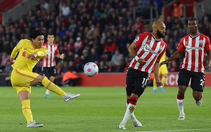 Klopp ví đội hình Liverpool như ‘xe Ferrari’ sau cuộc lội ngược dòng Southampton