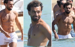 Salah khoe cơ bụng 6 múi sau khi gia hạn với Liverpool