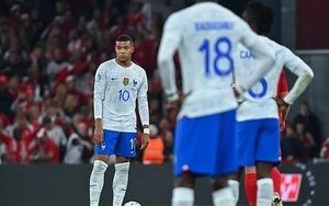Bóng đá hôm nay 26/9: MU tranh Bastoni với Man City, Pháp thua trắng Đan Mạch