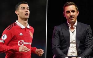 Tin MU 1/11: Fernandes vắng mặt trận gặp Villa, Neville đáp trả Ronaldo vì bị 'bơ'