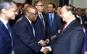Thủ tướng Nguyễn Xuân Phúc hội đàm với Tổng thư ký Liên hợp quốc Antonio Guterres