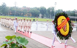 Lãnh đạo Đảng, Nhà nước viếng Chủ tịch Hồ Chí Minh
