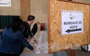 Bầu cử Tổng thống Pháp: 'Soái ca' 39 tuổi Emmanuel Macron đang áp đảo