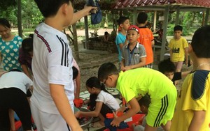 Đừng bỏ rơi con trong mùa hè: Hãy dạy trẻ động thân, động não, động lòng…