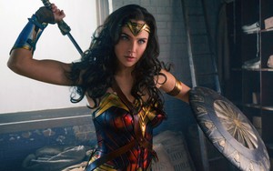 'Bom tấn' đang gây sốt 'Wonder Woman': Gal Gadot 'thoát xác' khỏi hình ảnh hoa hậu