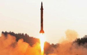 Triều Tiên có thể vừa phóng một loạt tên lửa đạn đạo đất đối hạm