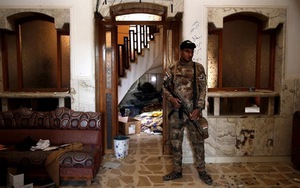 Hé lộ hình ảnh bên trong nhà tù bí mật của IS