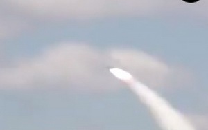 Xem tên lửa Tor-M2 ‘bách phát bách trúng’ mục tiêu là máy bay chiến thuật