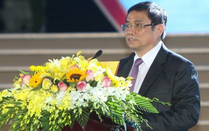 Đồng chí Phạm Minh Chính dâng hưởng tưởng niệm Chủ tịch Hồ Chí Minh tại Khu di tích Kim Liên