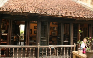 Làm nhà gỗ xoan, làm quan tiến sĩ