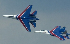 Chiến đấu cơ Nga áp sát, cách máy bay không quân Mỹ chỉ 1,5m