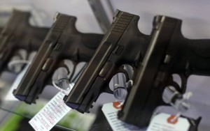 Mỹ: Bang Colorado cho phép giáo viên mang súng vào trường học