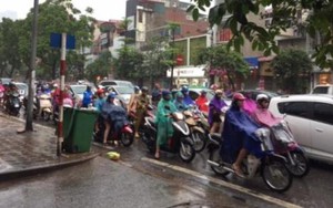 Không cấm mà tiến tới hạn chế, kiểm soát xe máy