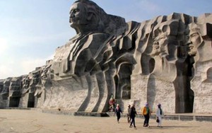 Nỗi đau - Nước mắt trần gian mặn nỗi sắc không